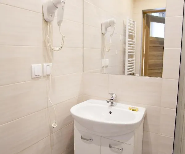 Zielone Wzgorze Πανσιόν 3*