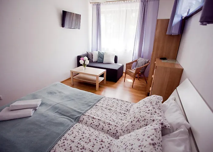 Zielone Wzgorze Πανσιόν 3*